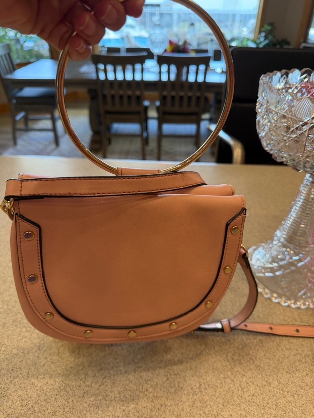 Women's Pink Saddle Crossbody Bag with Gold Ring Handle Cesca vintage 90s - Picture 7 of 11